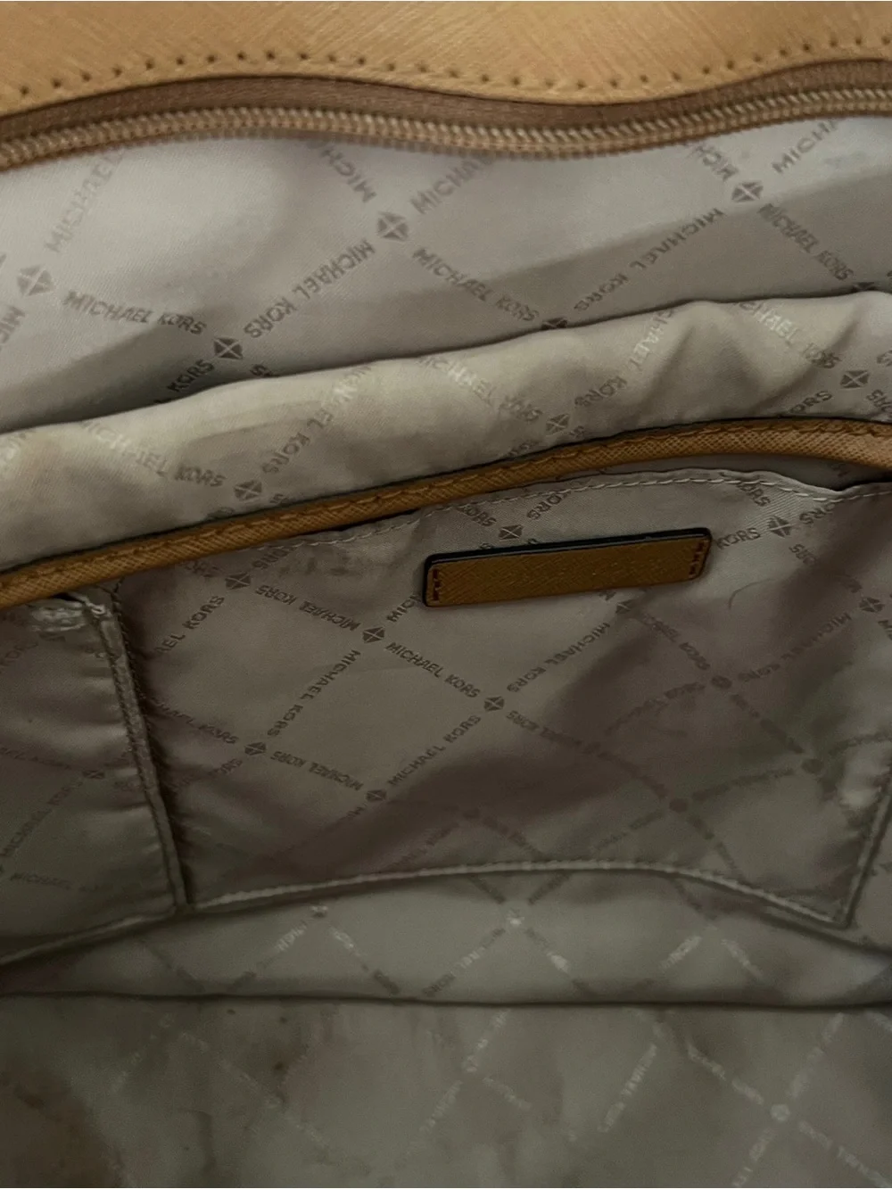 Michael Kors Vanilla Acorn Large Sady Laptop Tote Logo Tote